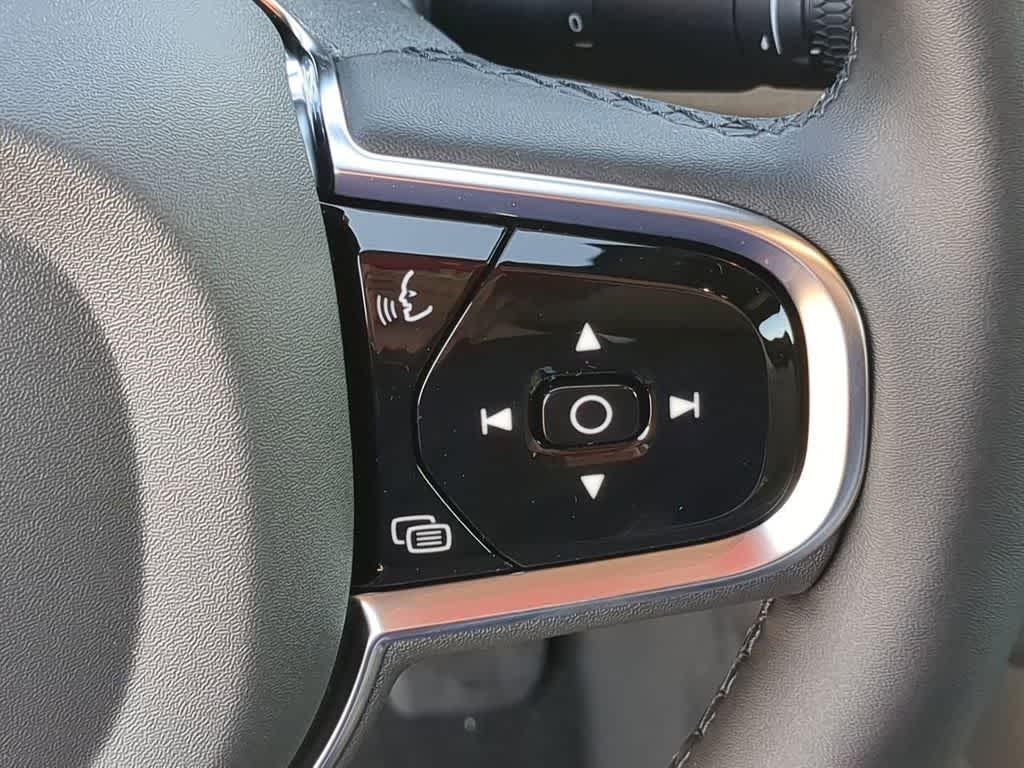 Thumbnail: 2026 Volvo XC90 - 23
