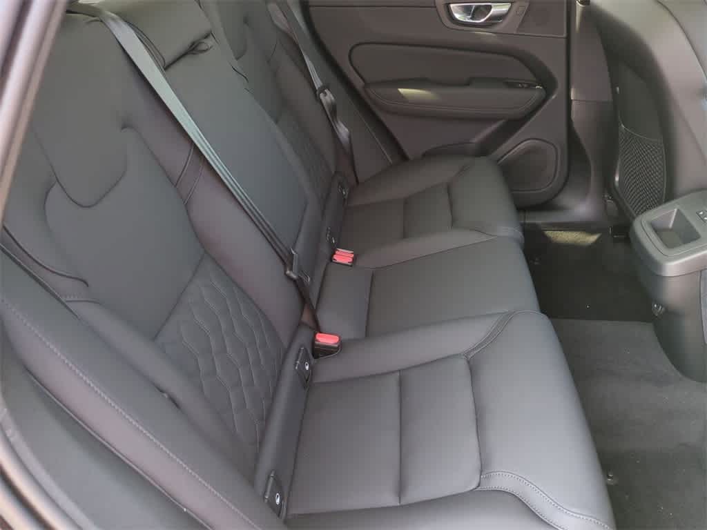 Thumbnail: 2026 Volvo XC60 - 20