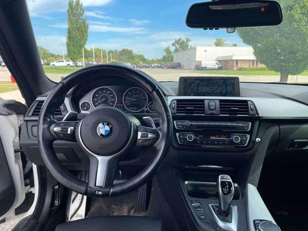 Thumbnail: 2015 BMW 4 Series - 13