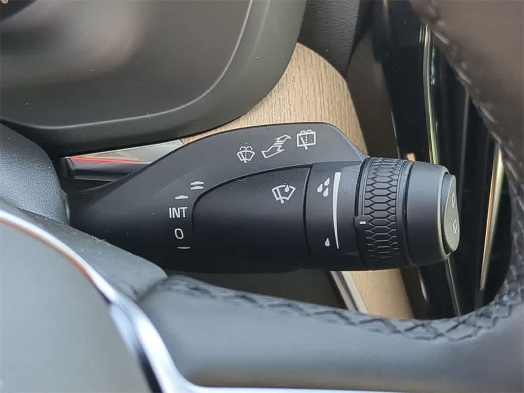 Thumbnail: 2026 Volvo XC60 - 24