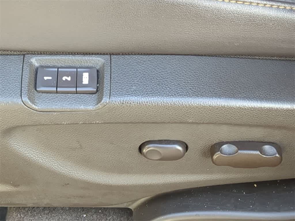 Thumbnail: 2014 Buick Encore - 17