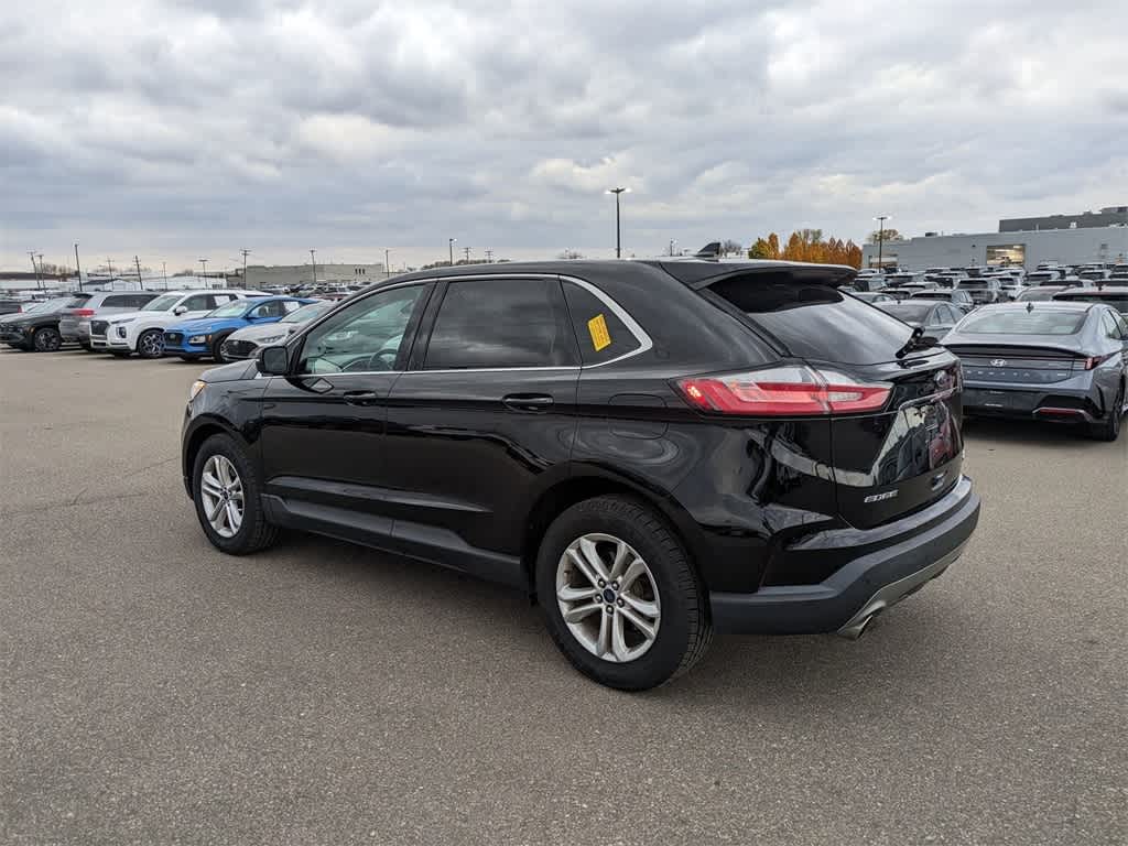 2019 Ford Edge SEL photo 3