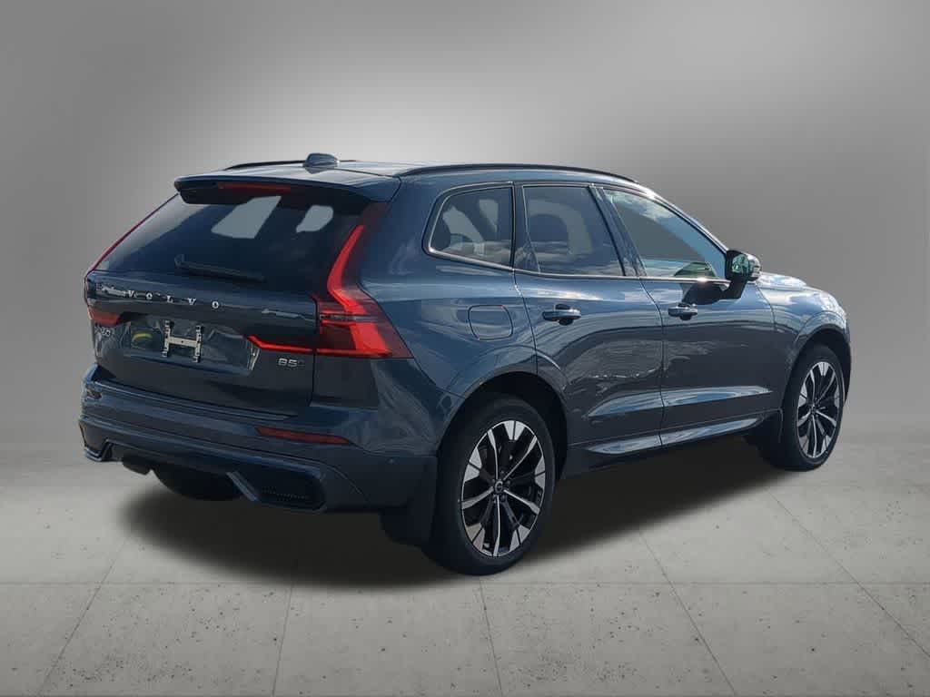 Thumbnail: 2026 Volvo XC60 - 6