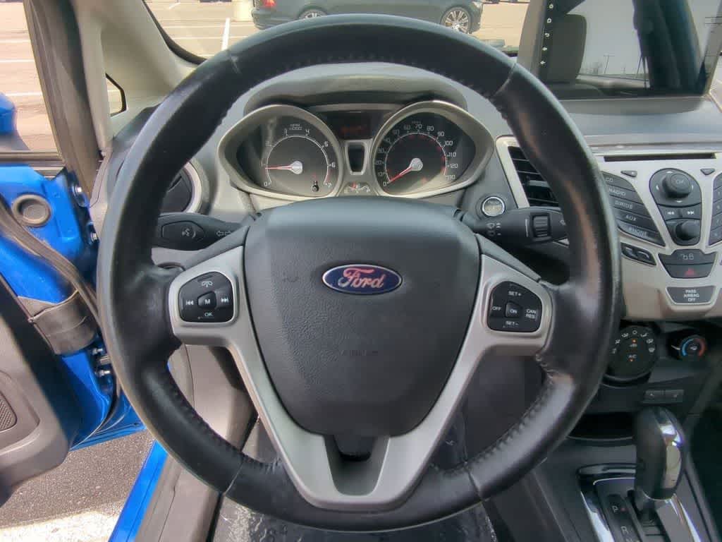 Thumbnail: 2011 Ford Fiesta - 21