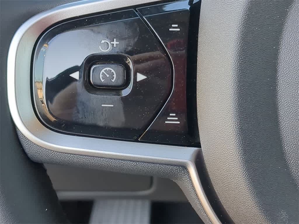 Thumbnail: 2026 Volvo XC90 - 22