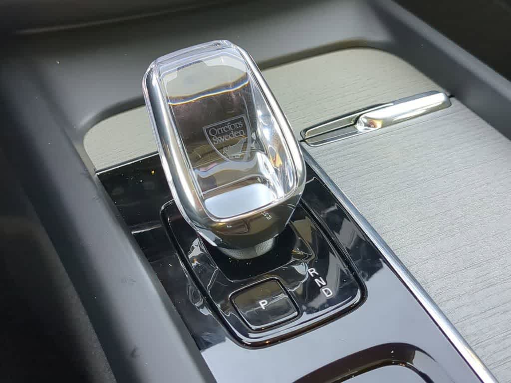 Thumbnail: 2025 Volvo XC60 - 31