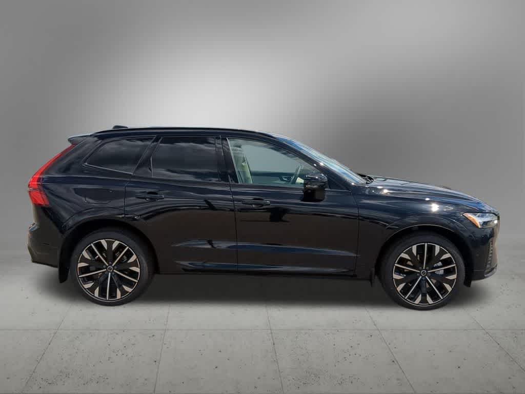 Thumbnail: 2026 Volvo XC60 - 7