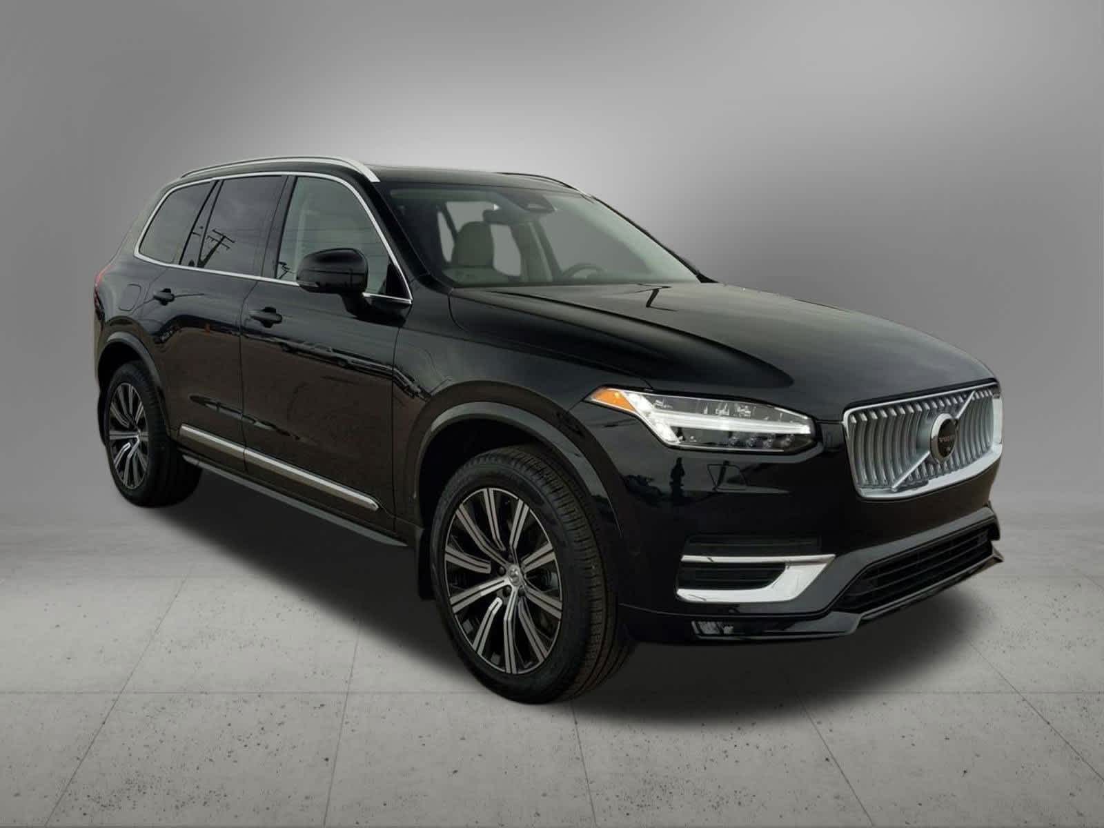 Thumbnail: 2025 Volvo XC90 - 8