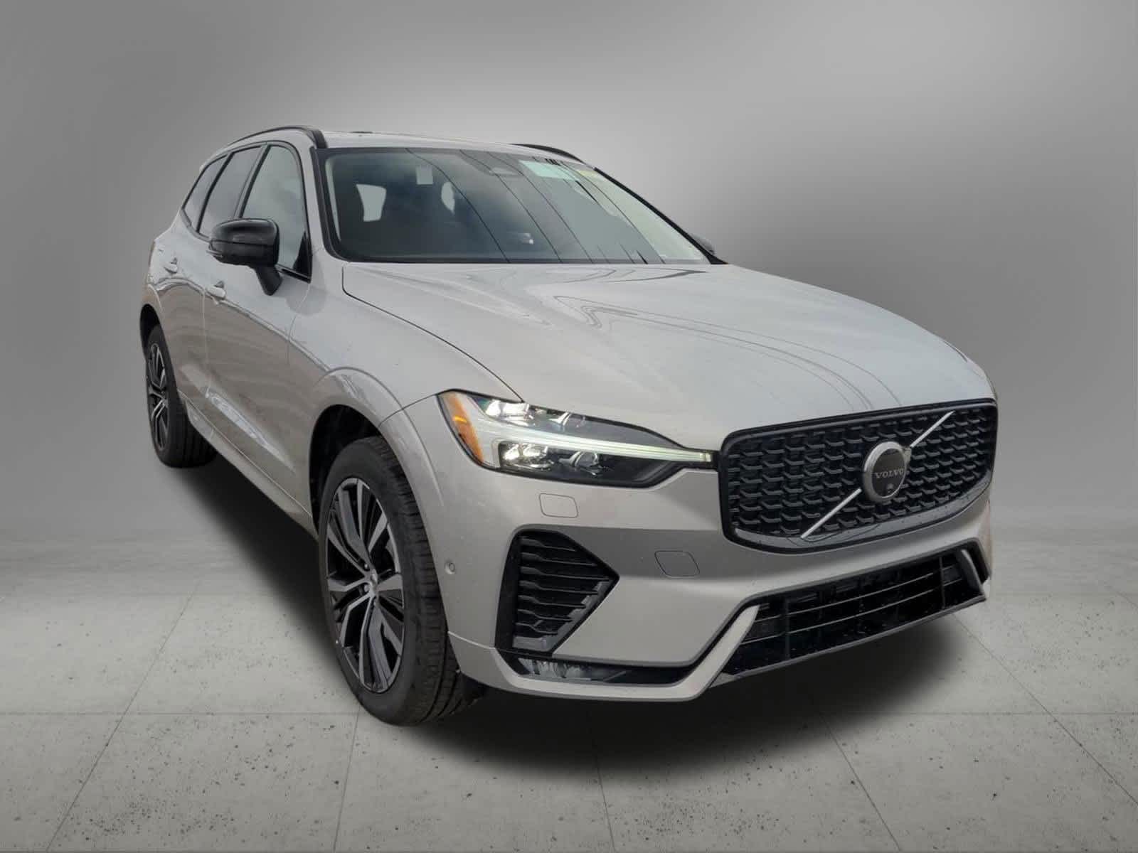 Thumbnail: 2024 Volvo XC60 - 8