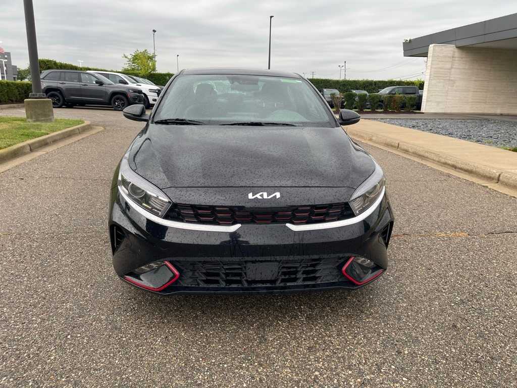 Thumbnail: 2023 Kia Forte - 8