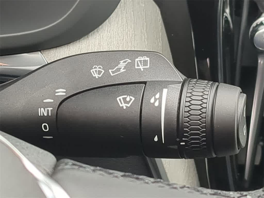 Thumbnail: 2025 Volvo XC60 - 25