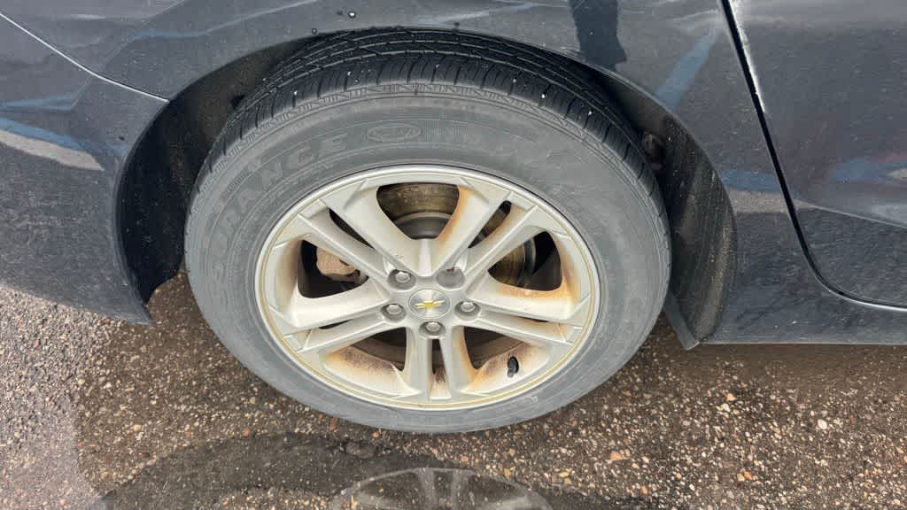 Thumbnail: 2017 Chevrolet Cruze - 12