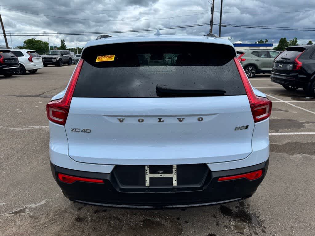 Thumbnail: 2026 Volvo XC40 - 6