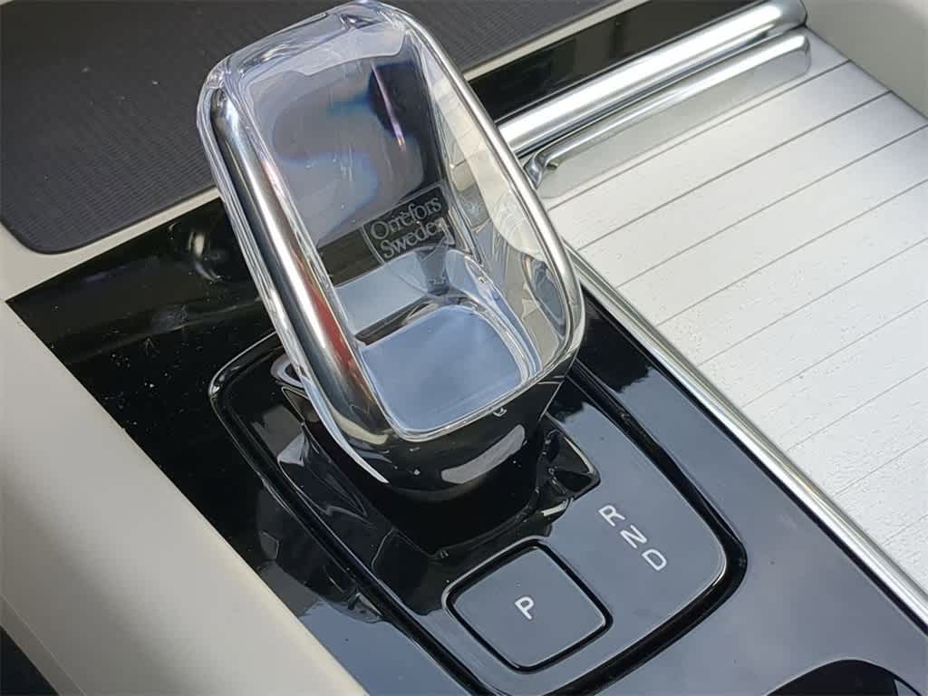 Thumbnail: 2026 Volvo XC60 - 31