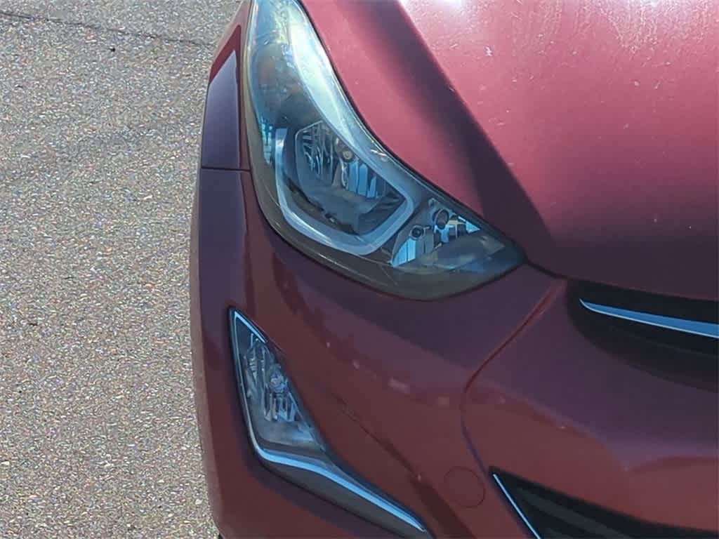 Thumbnail: 2015 Hyundai Elantra - 10