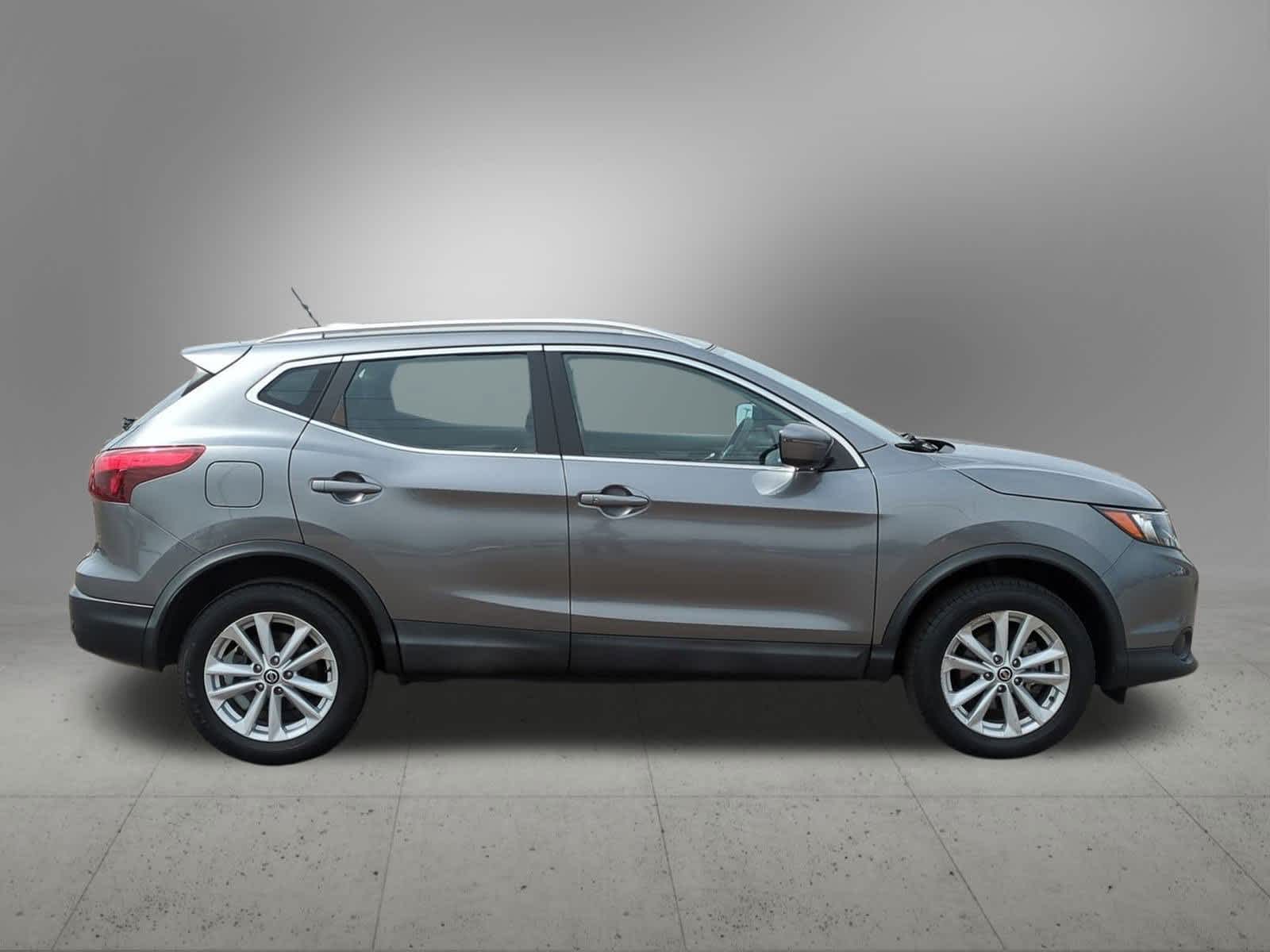 Thumbnail: 2019 Nissan Rogue Sport - 7