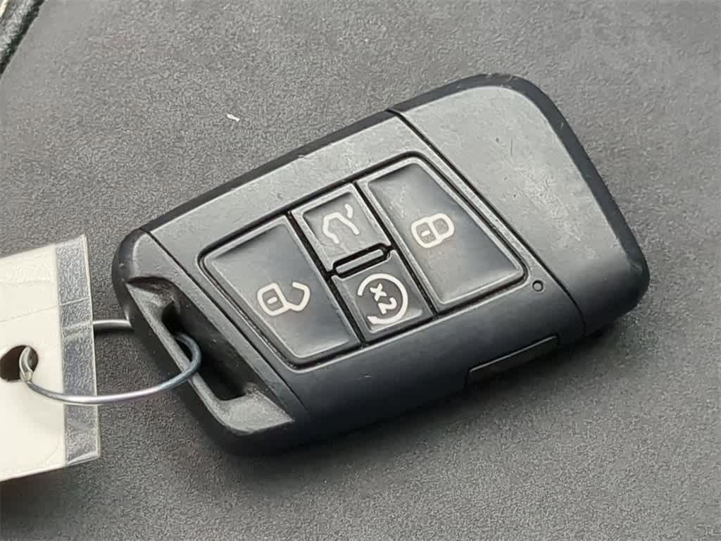 Thumbnail: 2024 Volkswagen Taos - 32