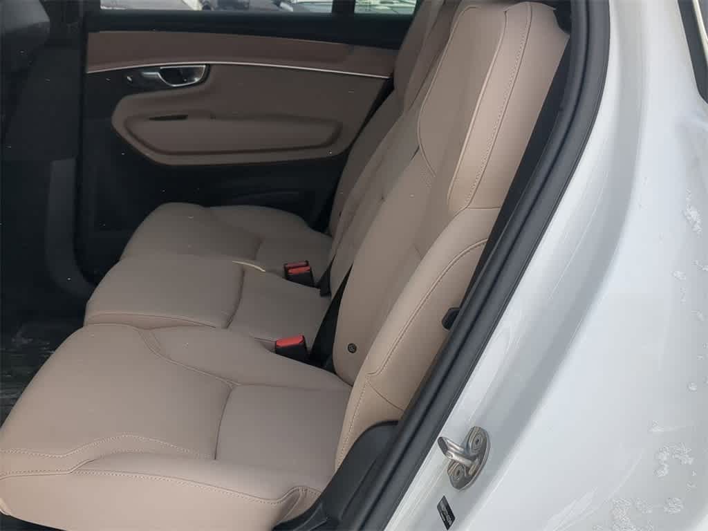 Thumbnail: 2026 Volvo XC90 - 18