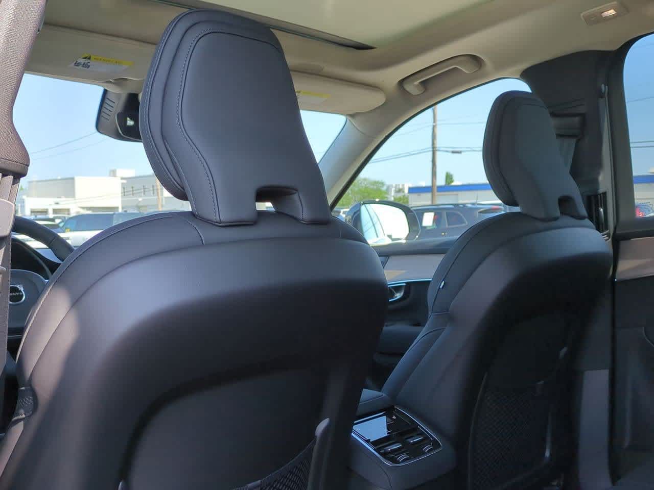 Thumbnail: 2026 Volvo XC90 - 16