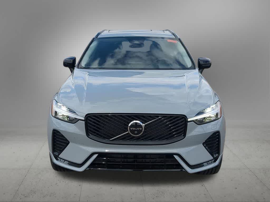 Thumbnail: 2026 Volvo XC60 - 9