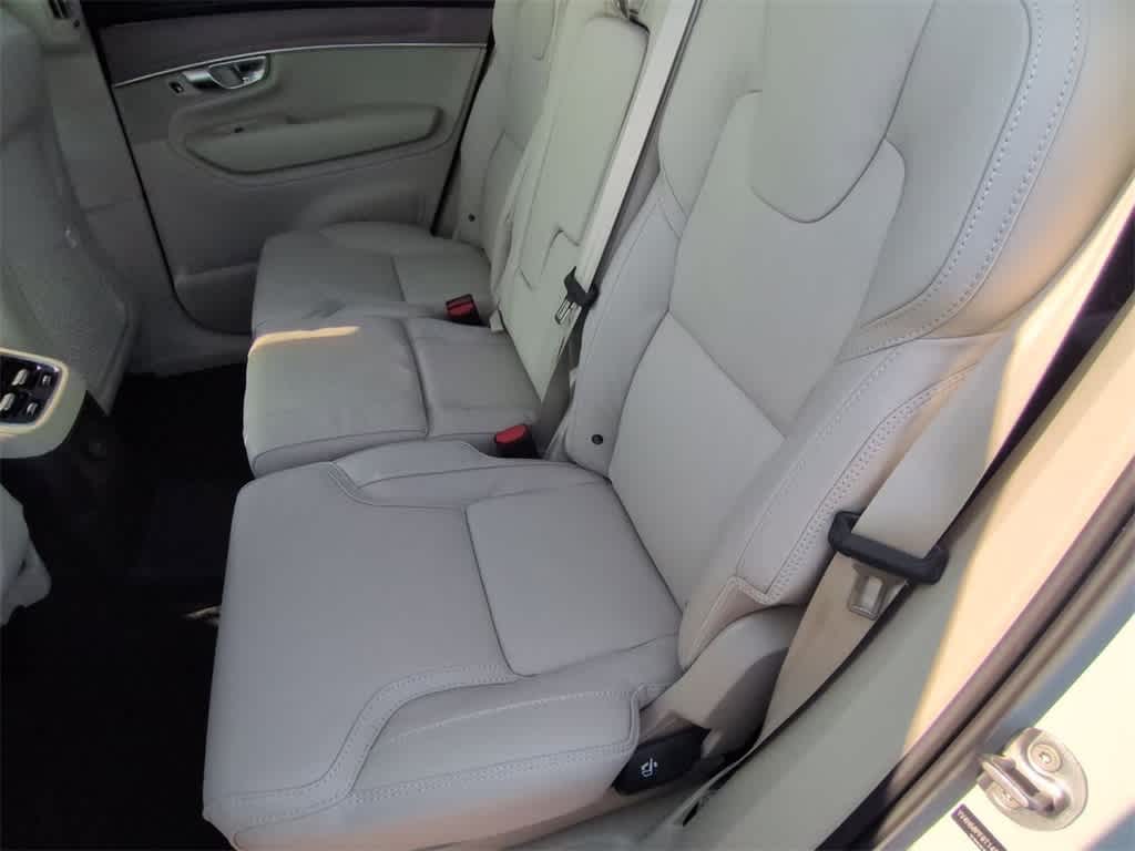 Thumbnail: 2026 Volvo XC90 - 19