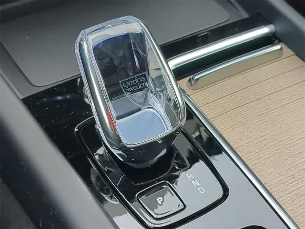 Thumbnail: 2026 Volvo XC60 - 30