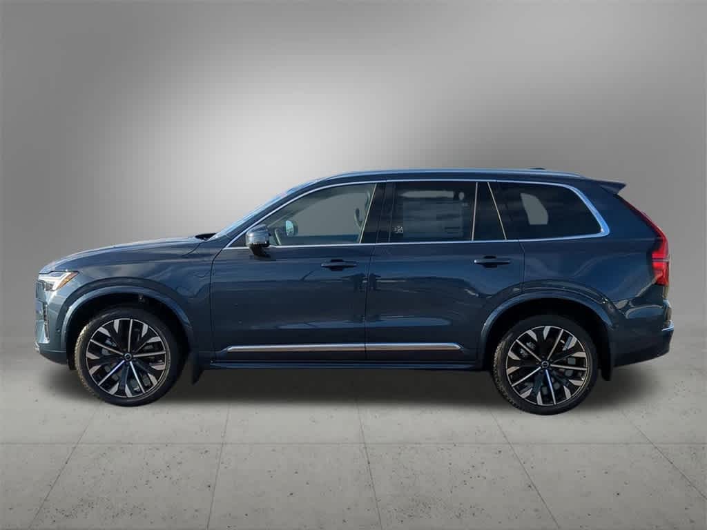 Thumbnail: 2026 Volvo XC90 - 3