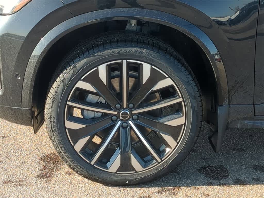 Thumbnail: 2026 Volvo XC90 - 13