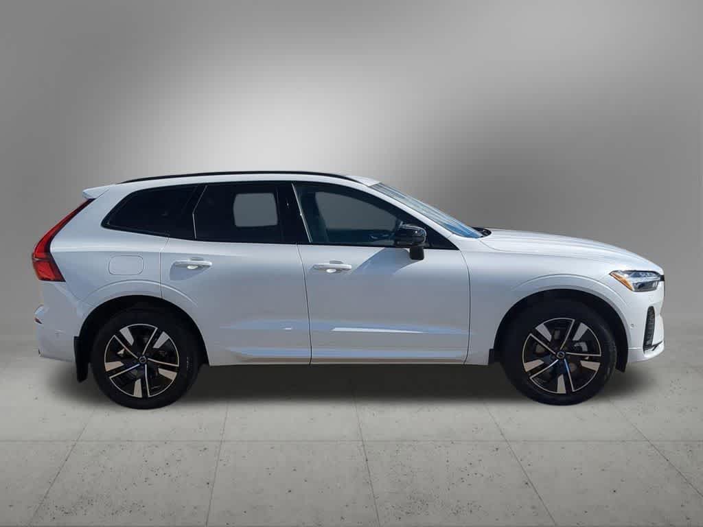Thumbnail: 2026 Volvo XC60 - 7