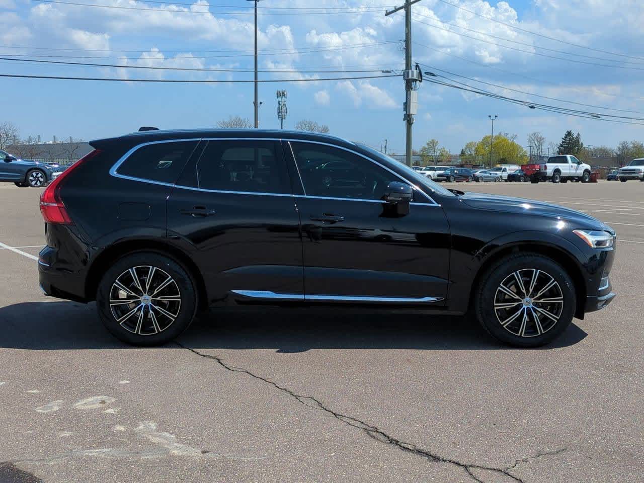 Thumbnail: 2019 Volvo XC60 - 7