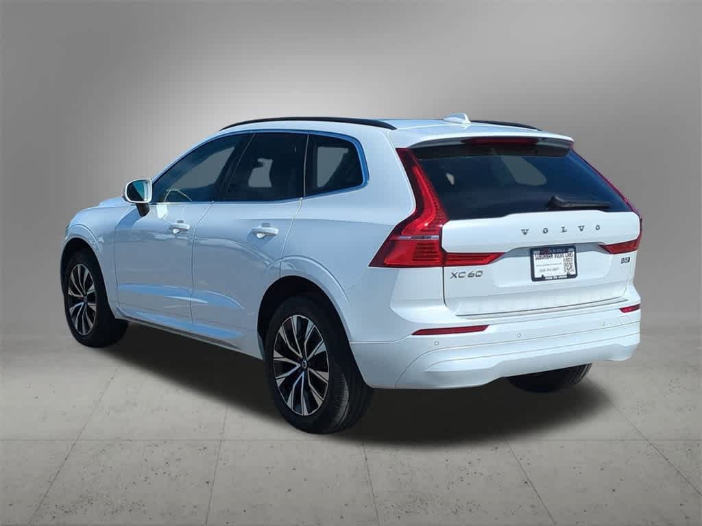 2023 Volvo XC60 B5 Core photo 4