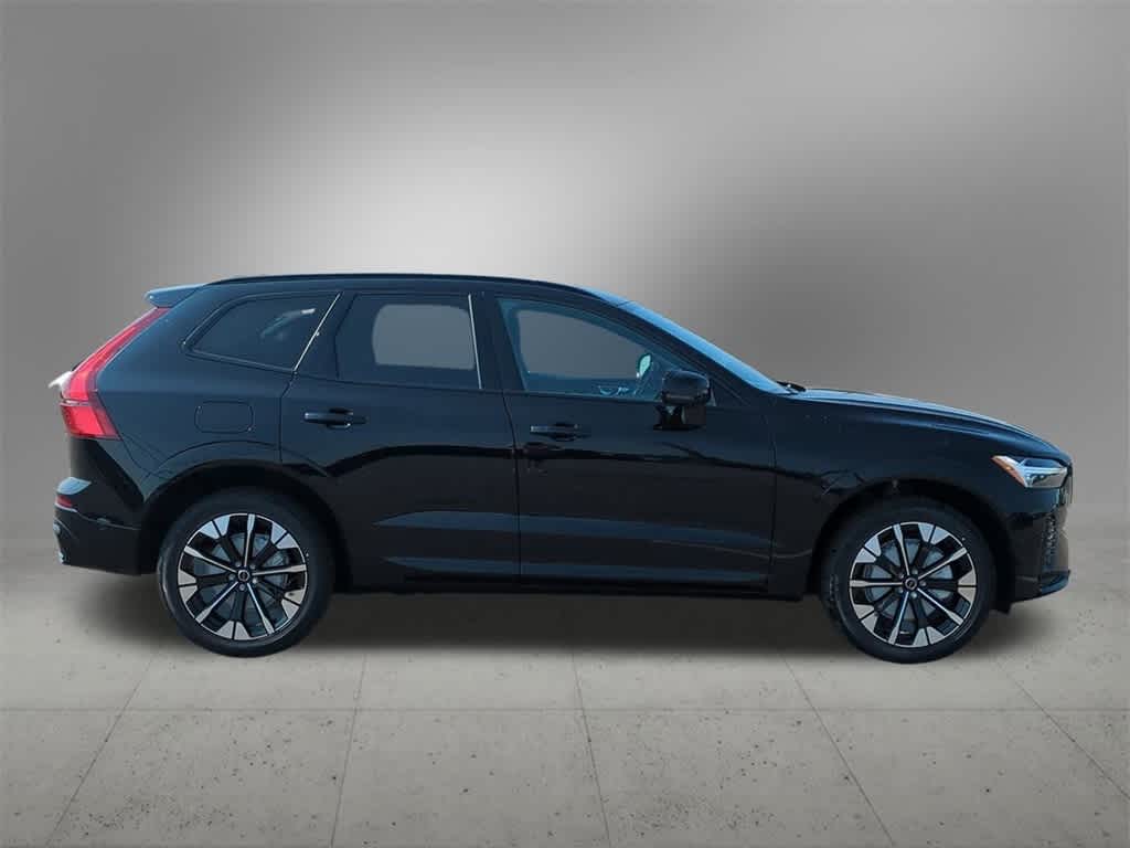 Thumbnail: 2026 Volvo XC60 - 7