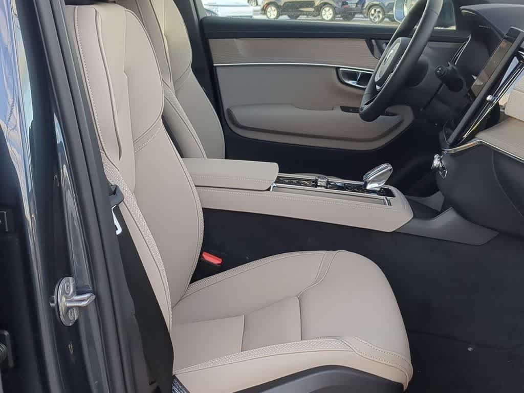 Thumbnail: 2026 Volvo XC90 - 22