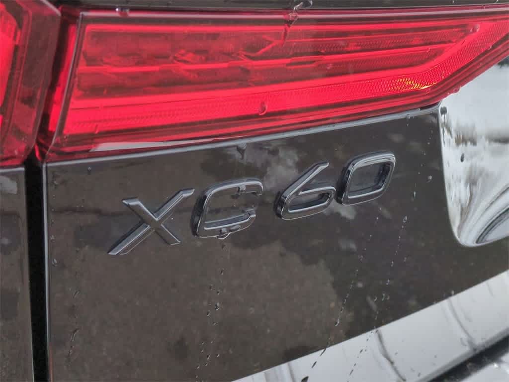 Thumbnail: 2025 Volvo XC60 - 5