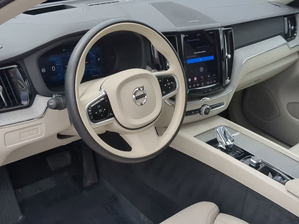 Thumbnail: 2025 Volvo XC60 - 2
