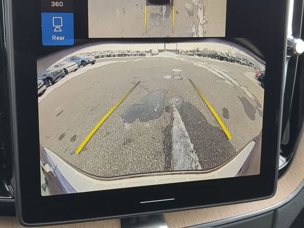 Thumbnail: 2026 Volvo XC60 - 28