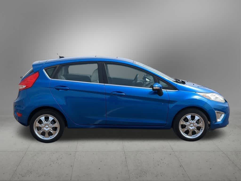 Thumbnail: 2011 Ford Fiesta - 7