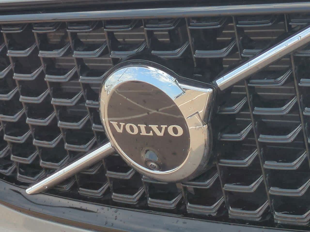 Thumbnail: 2025 Volvo XC60 - 11
