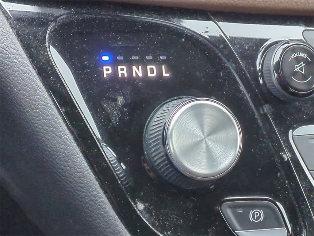 Thumbnail: 2017 Chrysler Pacifica - 32