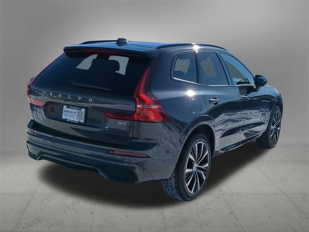 Thumbnail: 2025 Volvo XC60 - 6