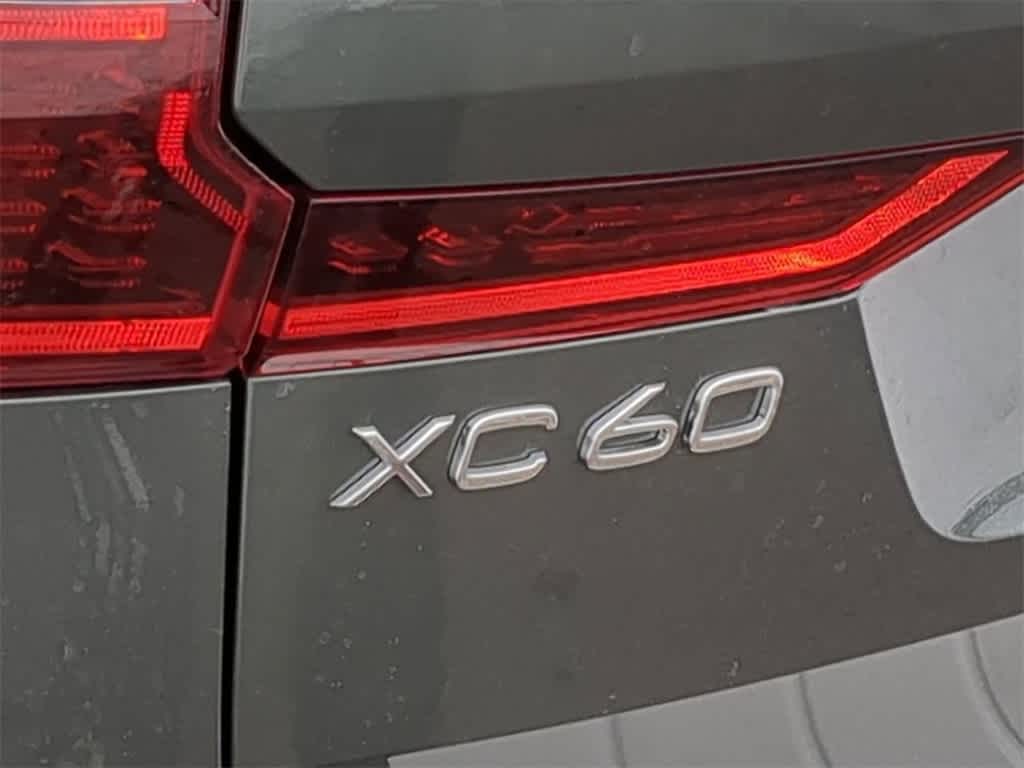 Thumbnail: 2026 Volvo XC60 - 12