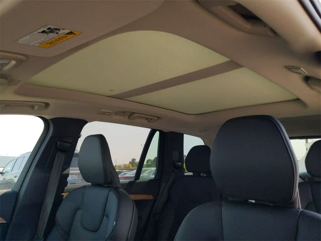 Thumbnail: 2025 Volvo XC90 - 16