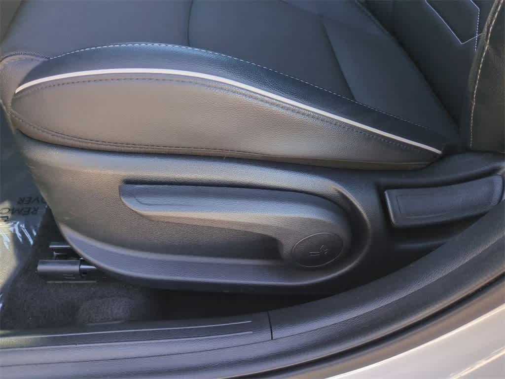 Thumbnail: 2024 Kia Forte - 9