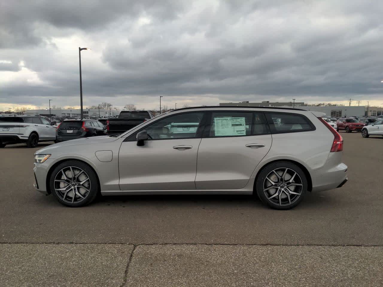 2024 Volvo V60 T8 Polestar 3