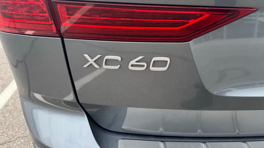 Thumbnail: 2019 Volvo XC60 - 14