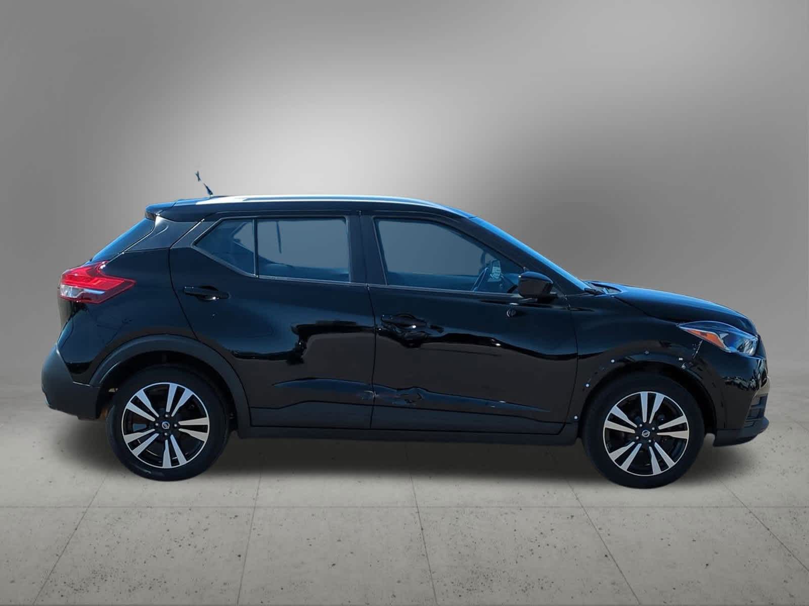 Thumbnail: 2019 Nissan Kicks - 7