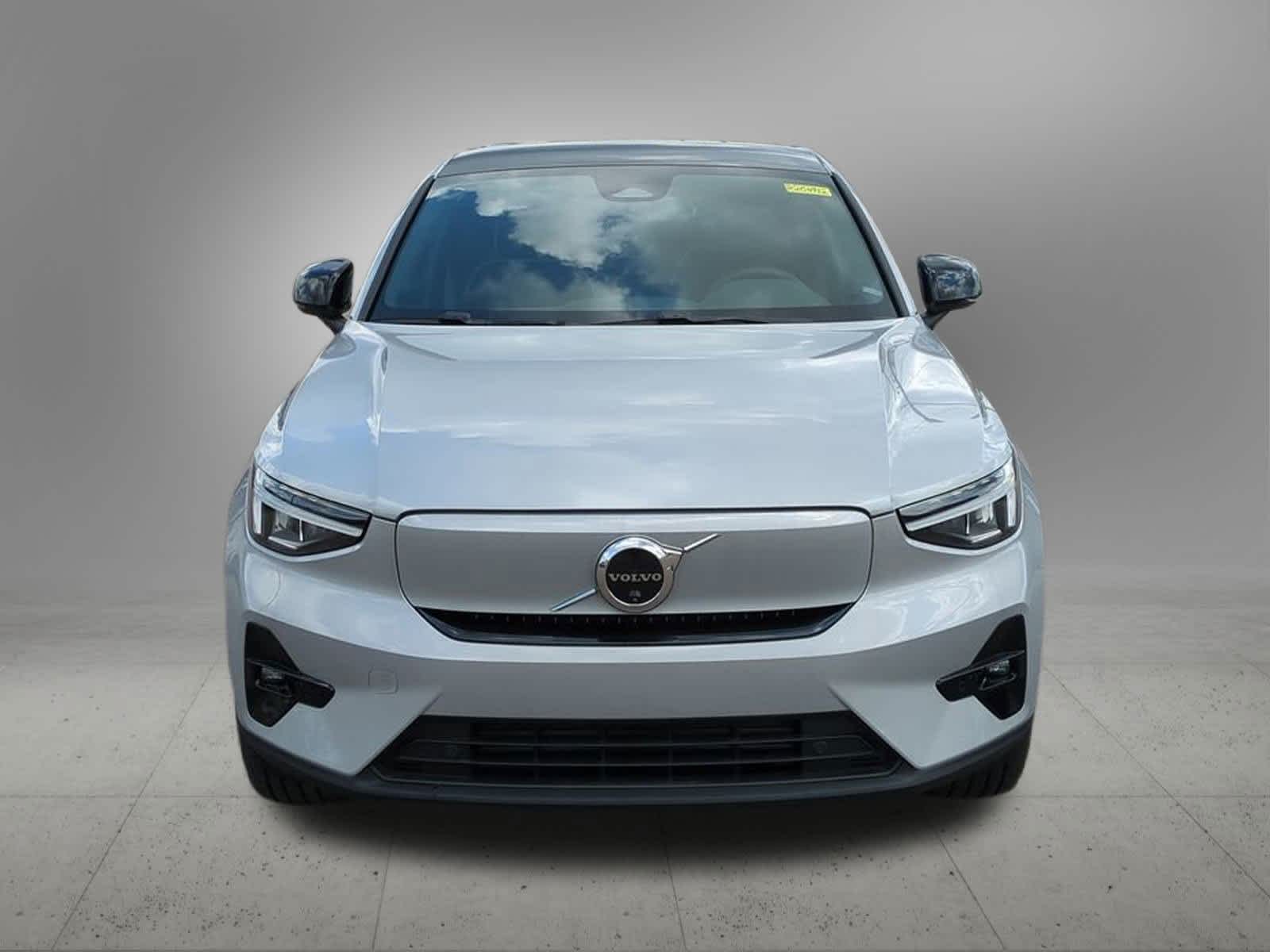 Thumbnail: 2024 Volvo C40 - 9