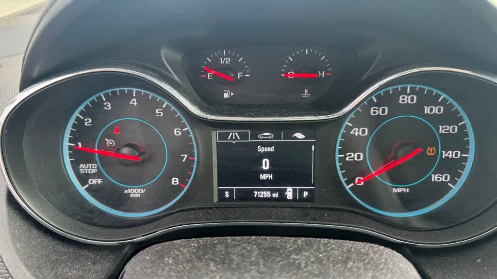 Thumbnail: 2017 Chevrolet Cruze - 17