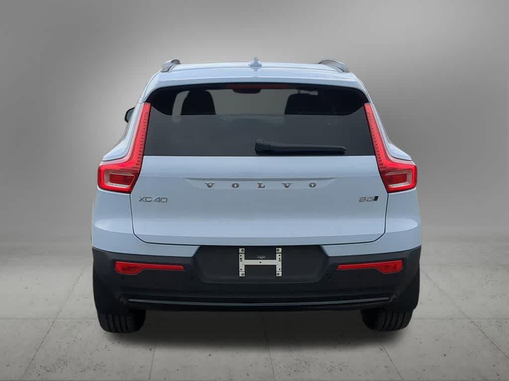 Thumbnail: 2026 Volvo XC40 - 5