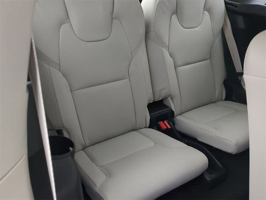 Thumbnail: 2026 Volvo XC90 - 23